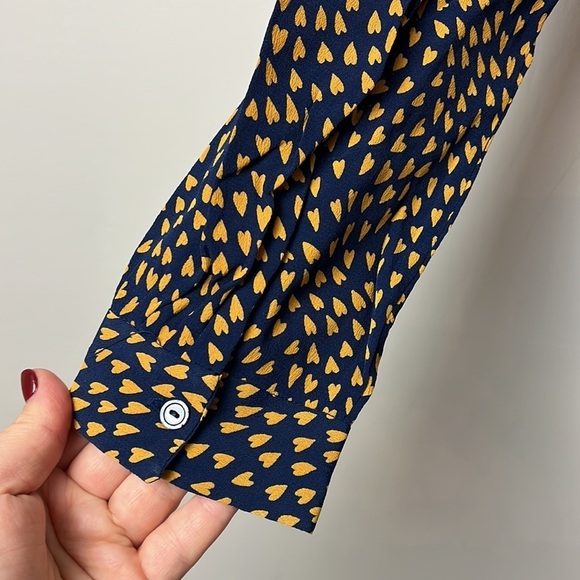 Bonpoint button down blouse hearts - Picture 9 of 9